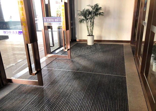 固然美铝合金地垫春季户外烧烤活动