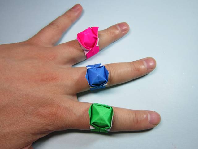一张正方形纸折一个漂亮的宝石戒指,简单的手工折纸戒指,diy手工制作