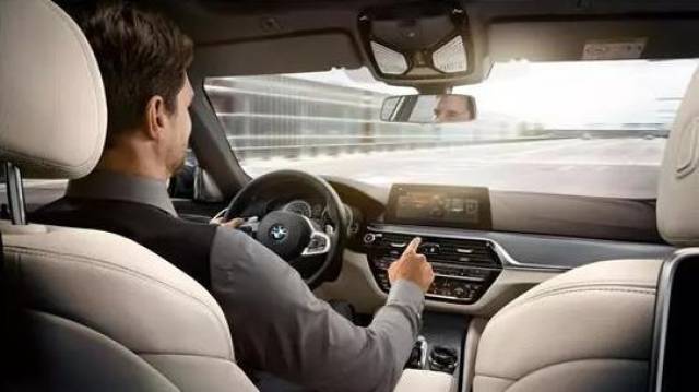 创新bmw 6系gt配备各种驾驶者辅助系统