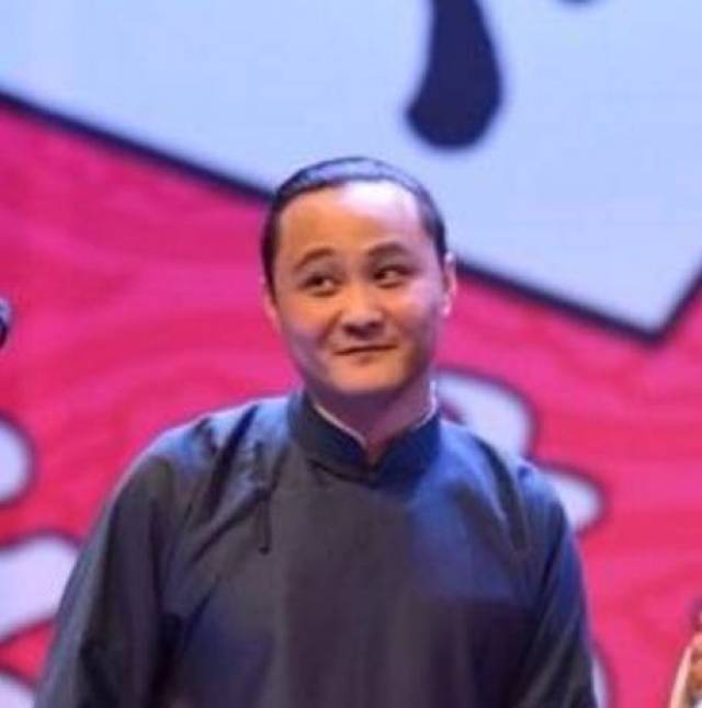 郭德纲的徒弟,于谦的徒弟,冯巩的徒弟,这差距一