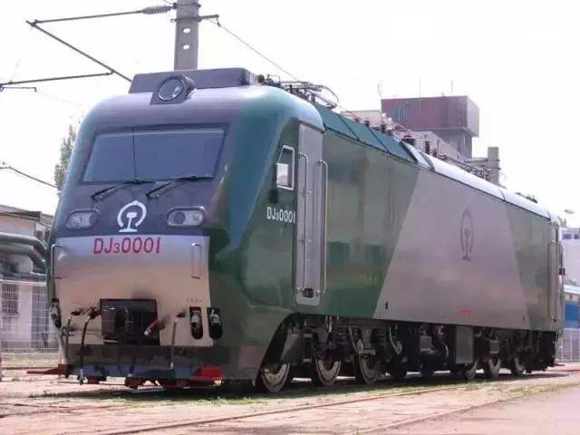 hxd1型电力机车有四种型号:hxd1a,hxd1b,hxd1c,hxd1d.