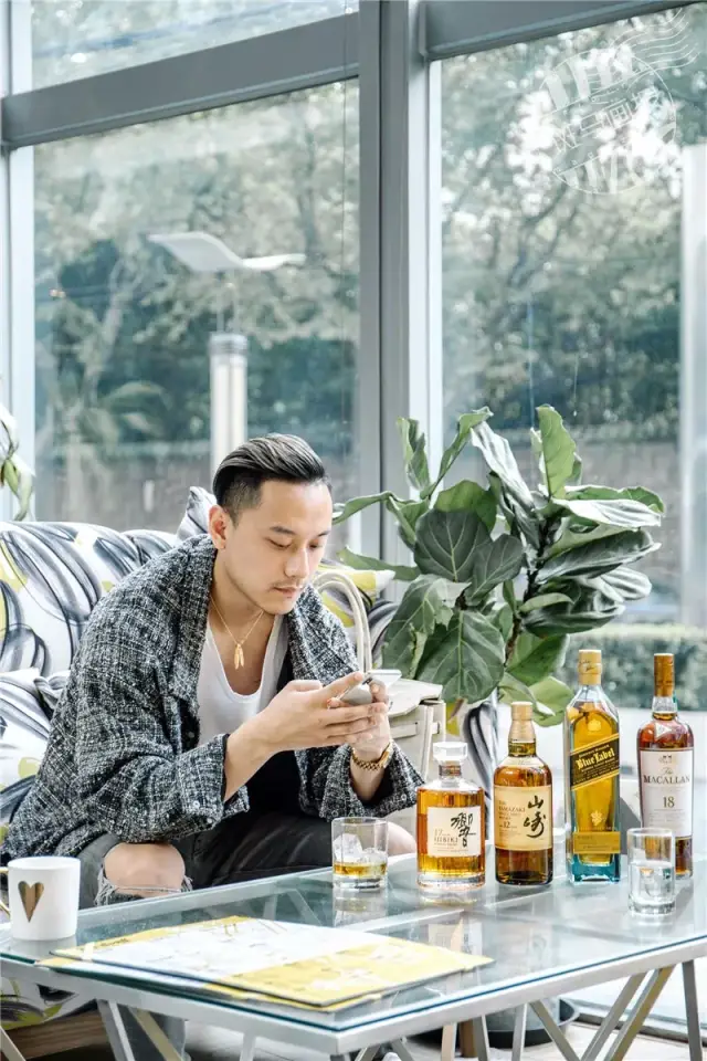 魔都新晋拍照圣地!260㎡网黄酒吧,老板光买玩具都花了近百万!