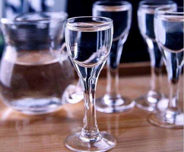 重庆人有多耿直酒桌上看这8点就知道