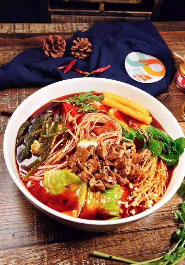 大润发重庆火锅米线满月店庆大酬宾,买1碗送1碗!