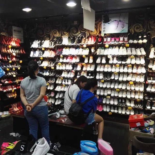 广州拖鞋批发市场在哪里