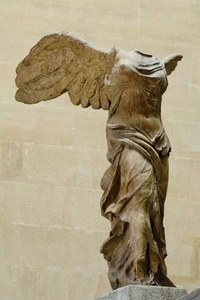 希腊胜利女神nike翅膀图片