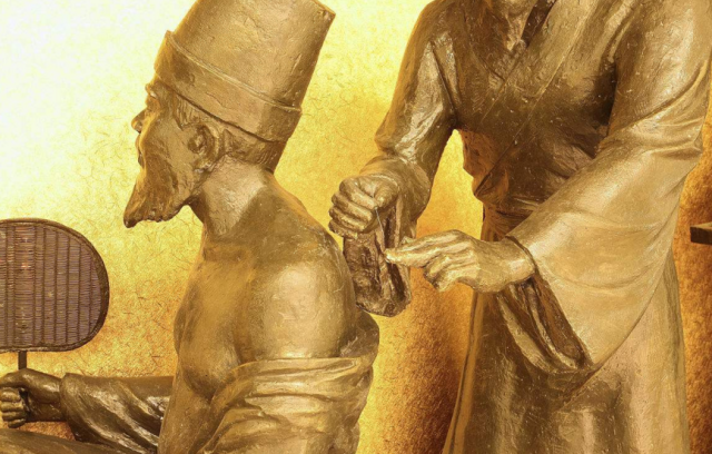 古人一生中必须接受的4次针灸