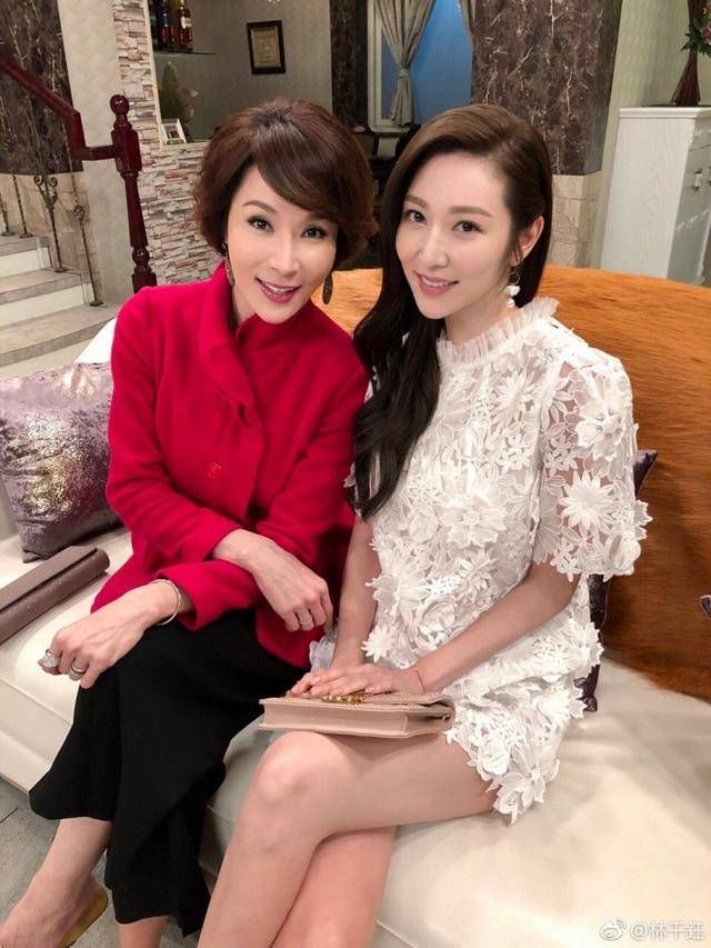 焦恩俊二婚妻子近照,48岁还保养得这么好,难怪焦恩俊如此爱她!