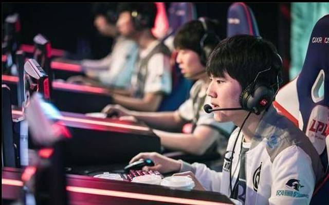 RW教练谈smlz:更有责任感 粉丝:有这样的教练