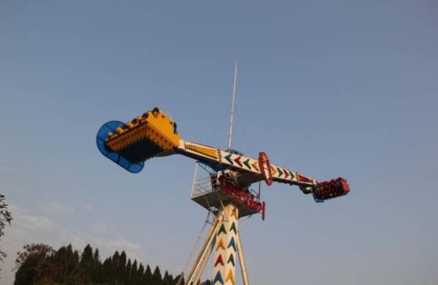 惊呼狂叫,_大山谷图库