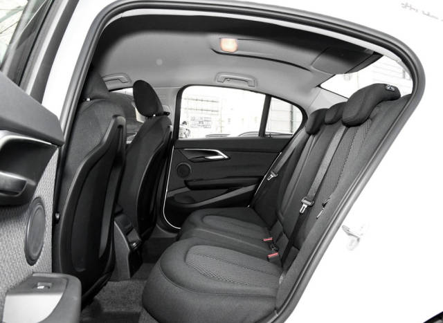 低配之争,宝马1系三厢战奥迪a3,谁才是触手可及的豪车?