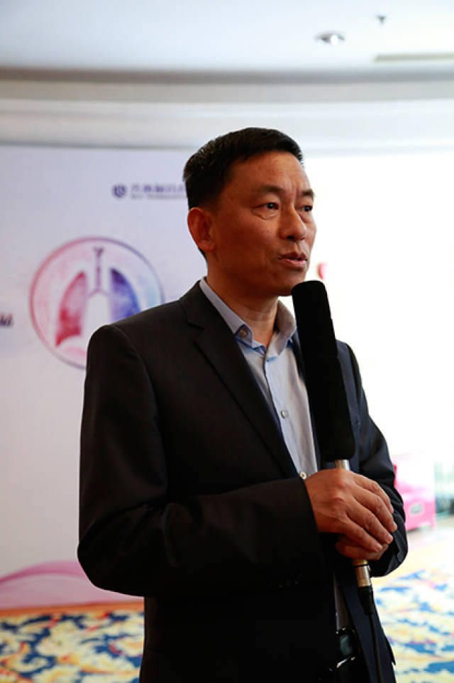国产肺癌靶向药来了,专家告诉你:临床疗效并不比进口药差!