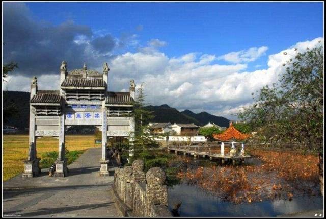 云南省腾冲市"五个着力"促旅游电商发展