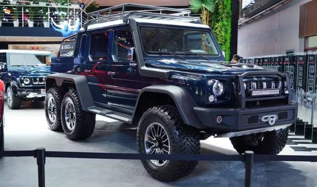 8 个国产新品牌电动 suv,还有一款车贴四个牌子卖,新政策下的北京车展