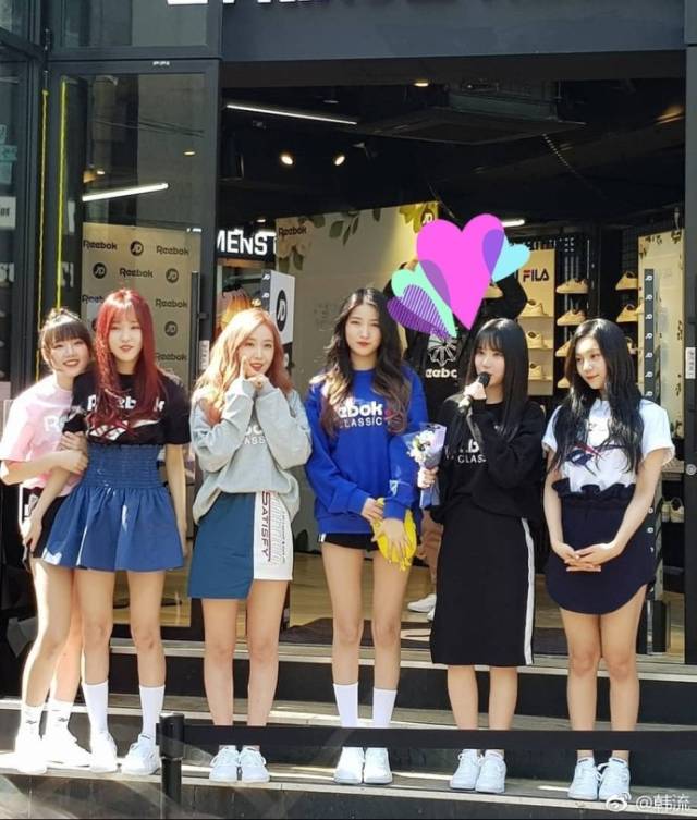 Reebok gfriend hot sale