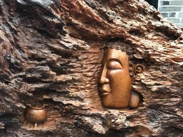 一本雕刻 大型雕刻 木制 缘起物 置物 时代物、古美術・骨董品 高大精美神创意老板要在这里做一个木雕博物馆