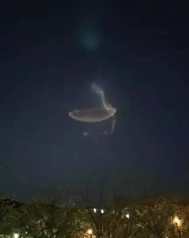 多地天空惊现"ufo"?朋友圈传疯了!真相来了.