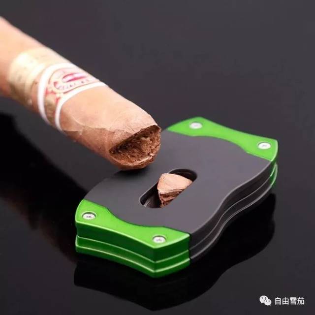 大卫杜夫雪茄：烟中艺术品的精髓