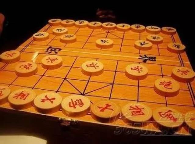 象棋的棋盤上,為什麼會有