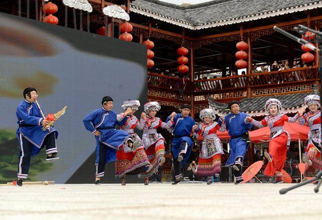 2018中国苗族姊妹节芦笙苗族对歌大赛在凯里市舟溪镇举行