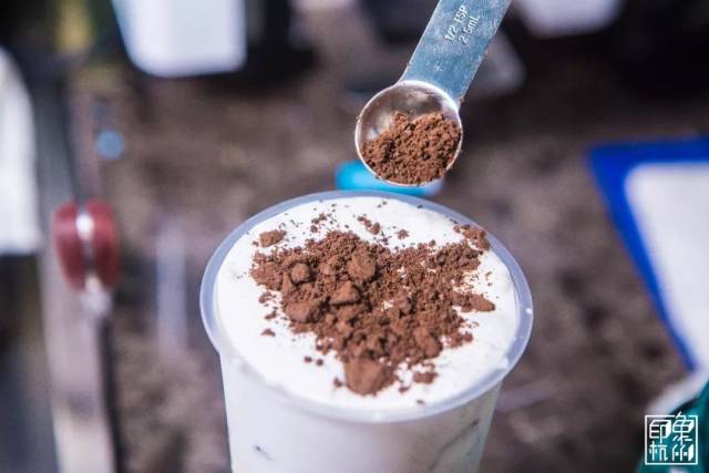 这个夏日有点躁,就着奶茶唠点真话吧!