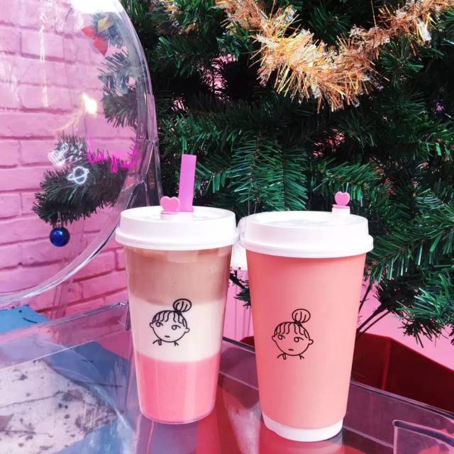 三色杯奶茶