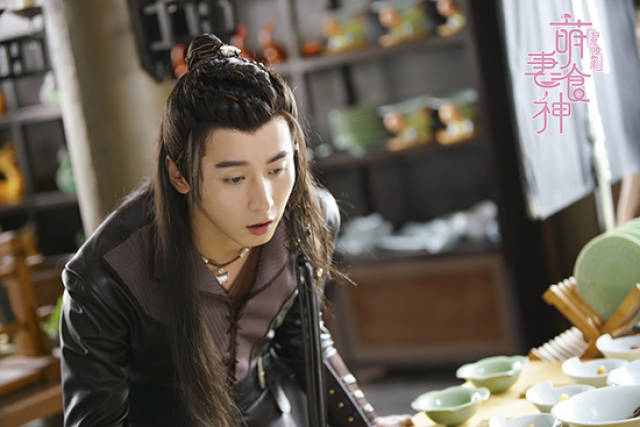 《萌妻食神》一路高歌破7 柴格诠释呆萌少年