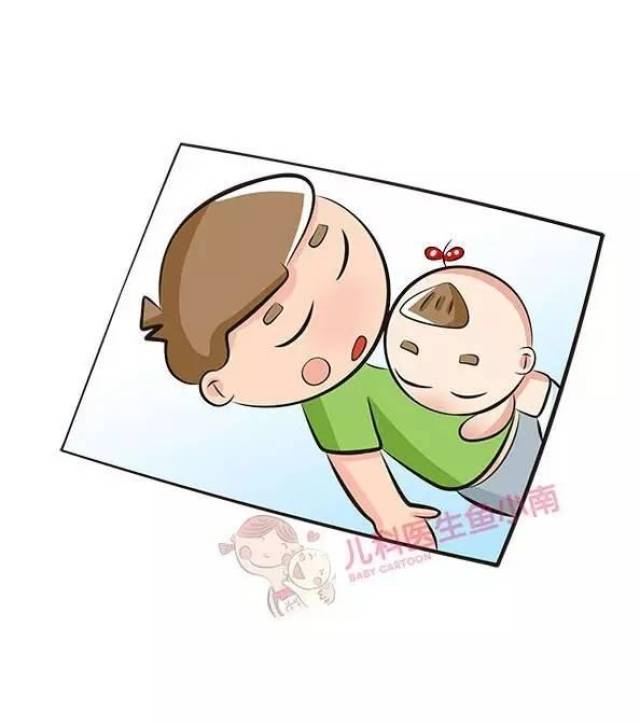 你让宝宝趴自己胸口睡觉儿科医生吓醒了