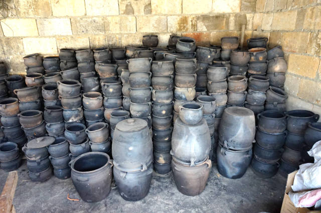 让人大快朵颐的传统食器—大理祥云土锅