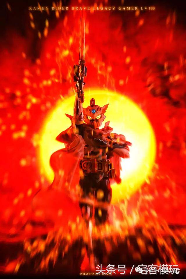 模玩秀:炒鸡帅气的假面骑士大片,这才是特摄!