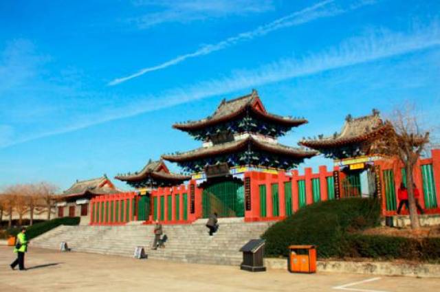 早在4000多年前,大禹治水后将天下划分为古九州,今郏县一带属古豫州之