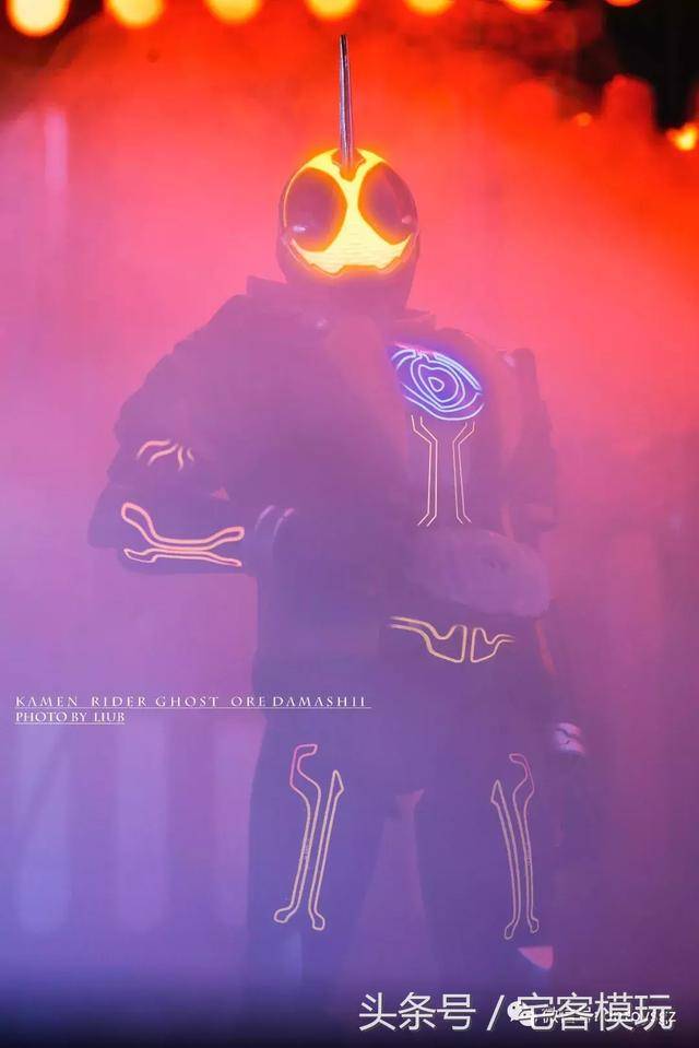 模玩秀:炒鸡帅气的假面骑士大片,这才是特摄!