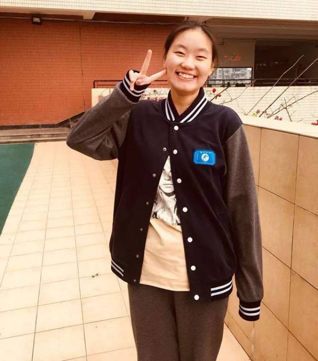 邓凯文 重庆37中学生