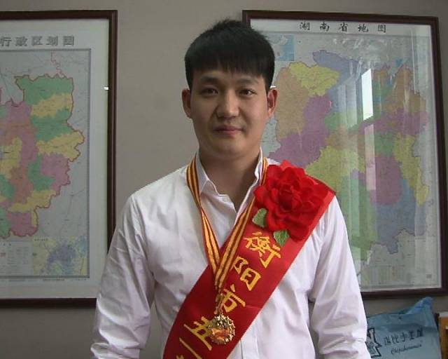 2016年,蒋亚龙与耒阳团市委对接,积极倡导开展青年创客业务培训活动.