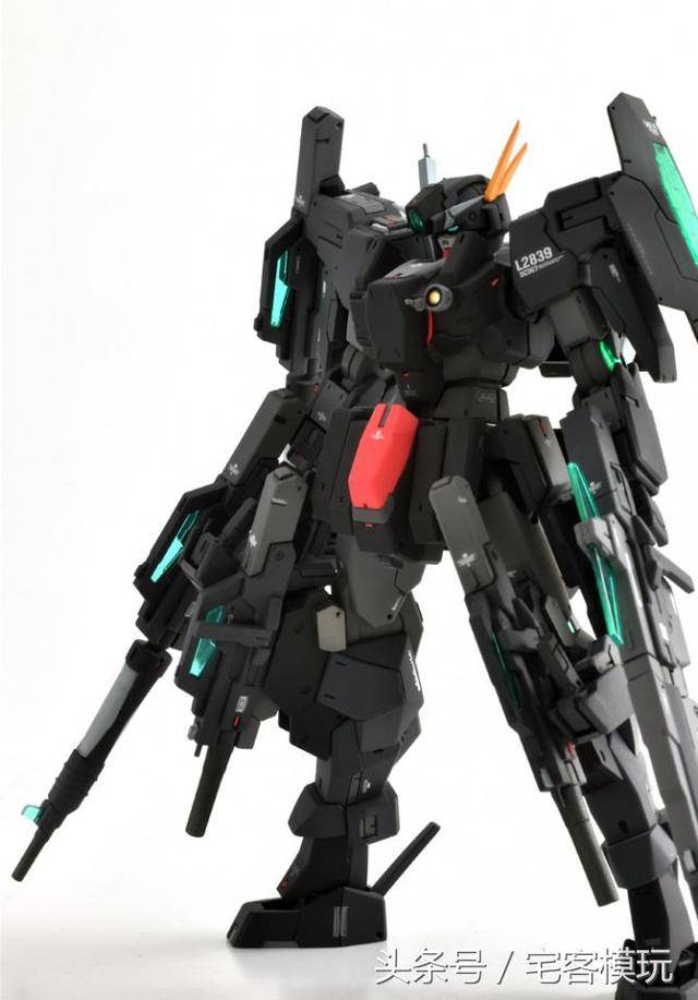 根大木秀:hg gn-006/sa 七枪型智天使高达