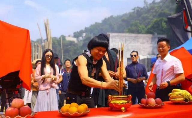 八两金主演电影《螺丝钉篮球队》,给你一个满