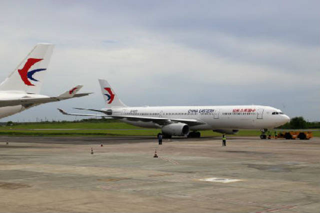 資料圖:中國東方航空公司客機(新華社)