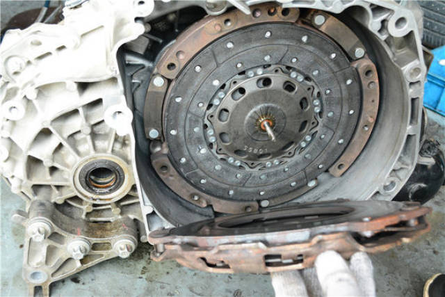 菲亚特菲翔变速箱常见故障维修方案