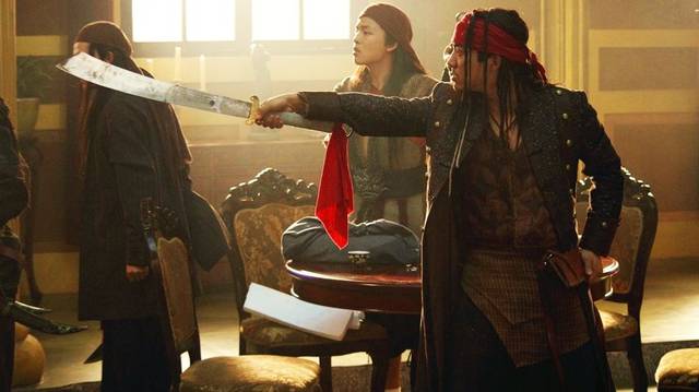 国产黑色幽默题材电影的小解渴之作!网络电