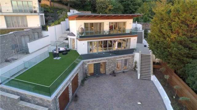 这些绝美英式顶楼别墅, 您更欣赏哪一个?