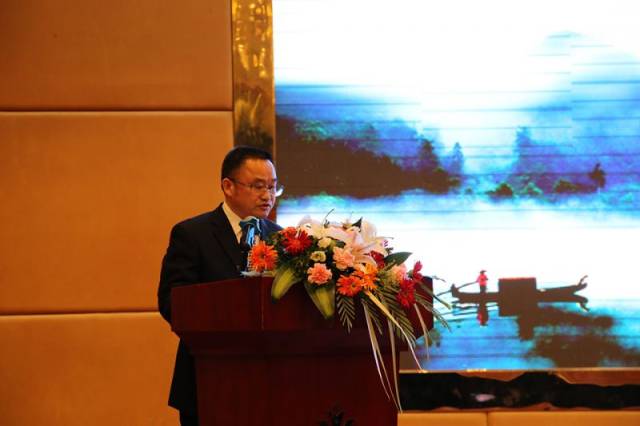 郴州市旅游外事侨务局党组书记,局长吴其龙 推介"锦绣潇湘·别样郴州"