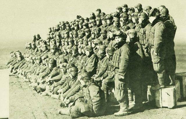 "2.18"空战老照片:中国空军以损失5架战机代价击落日机11架