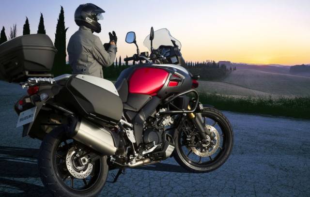 铃木dl1000拉力摩旅车测评.