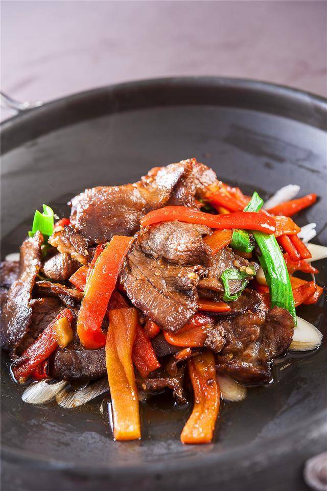 二等奖:烧辣椒大片牛肉