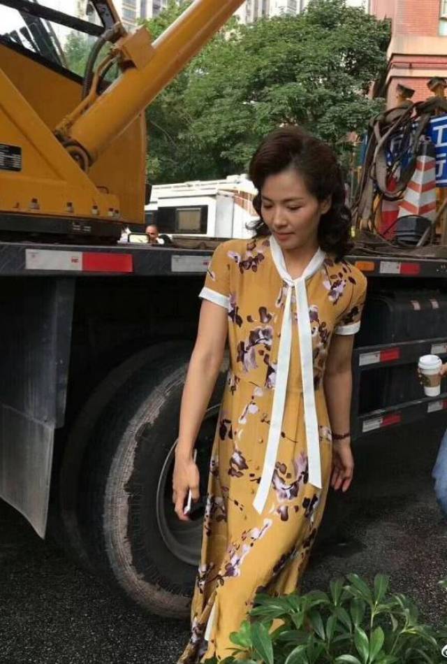 刘涛新剧造型充满乡土气息,可她还是穿出了高贵感