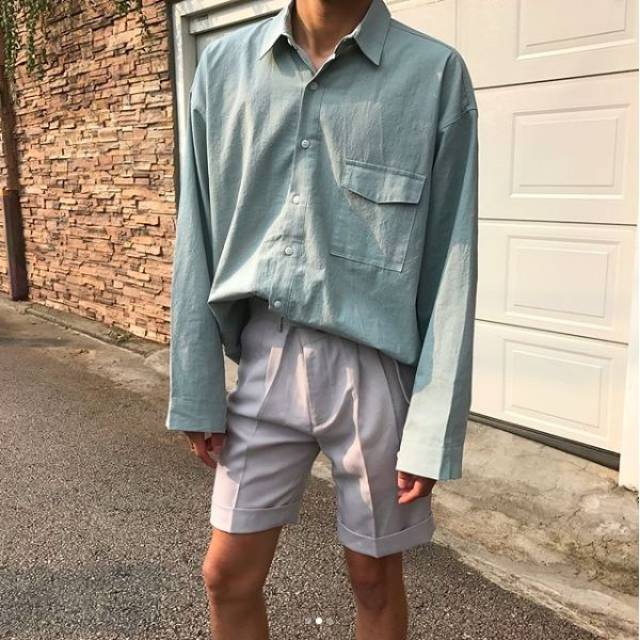 "无头"又"素色"的ins红人,教你不油腻的夏季穿搭