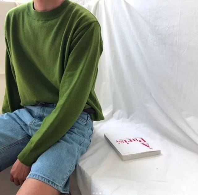 另一位"无头"欧巴, 我不知道他的身高,但身材看起来很像model