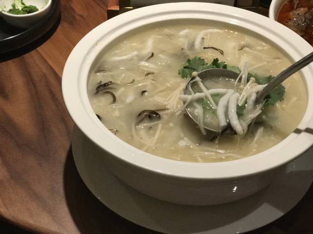 浓郁鱼滑羹,超暖乎的一道鱼滑羹,味道鲜,鱼滑嫩.