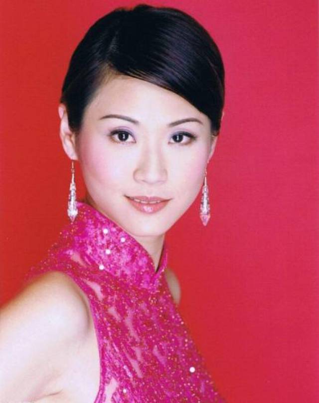 跳槽亚视2年就选择远走好莱坞,如今回国发展,网友欠她一句道歉