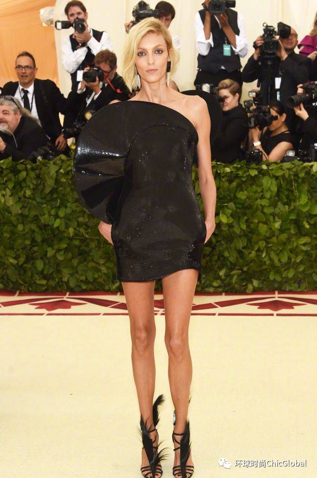 时尚界年中大考met gala,女神耀世而来,哪位最美?